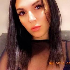 Meet your Posher, Eva